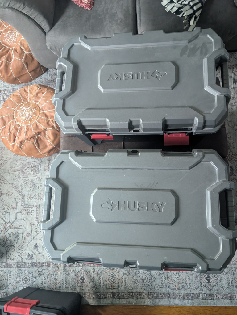 2 Husky 20 Gallon Hinged Latching Tote - photo 4