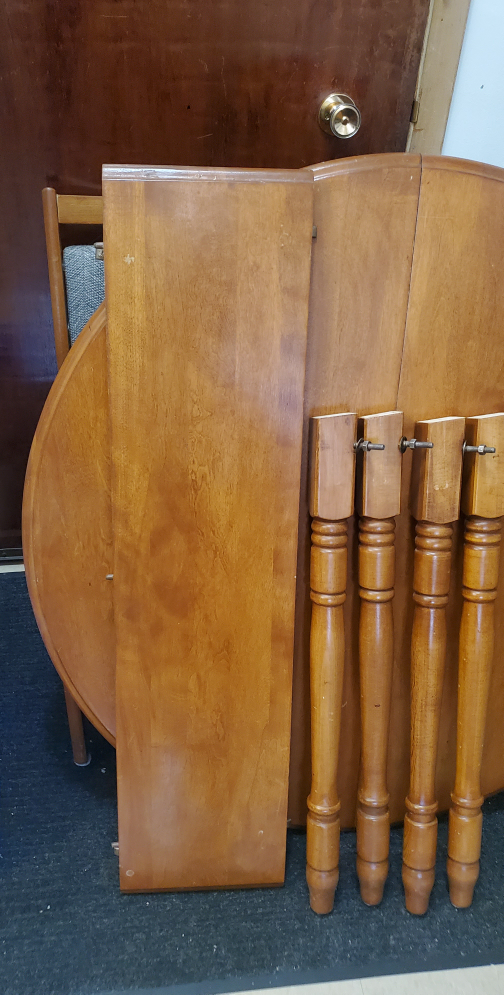 Hardwood Extendable Table - photo 3