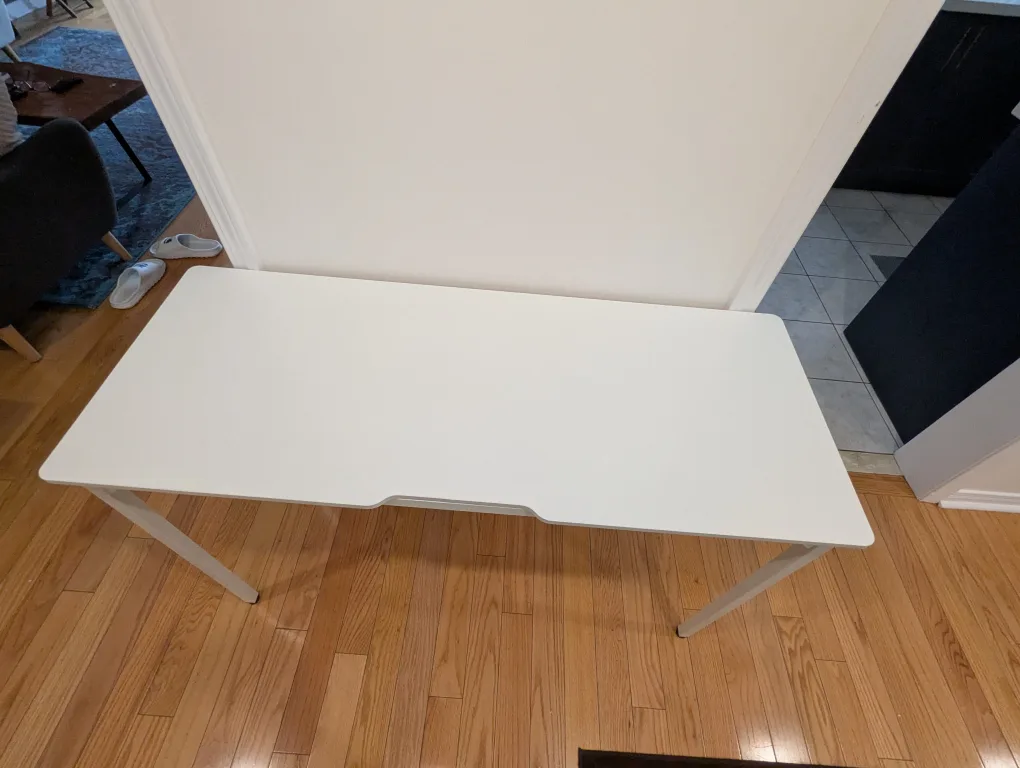 White Computer Table – Sleek & Spacious thumbnail