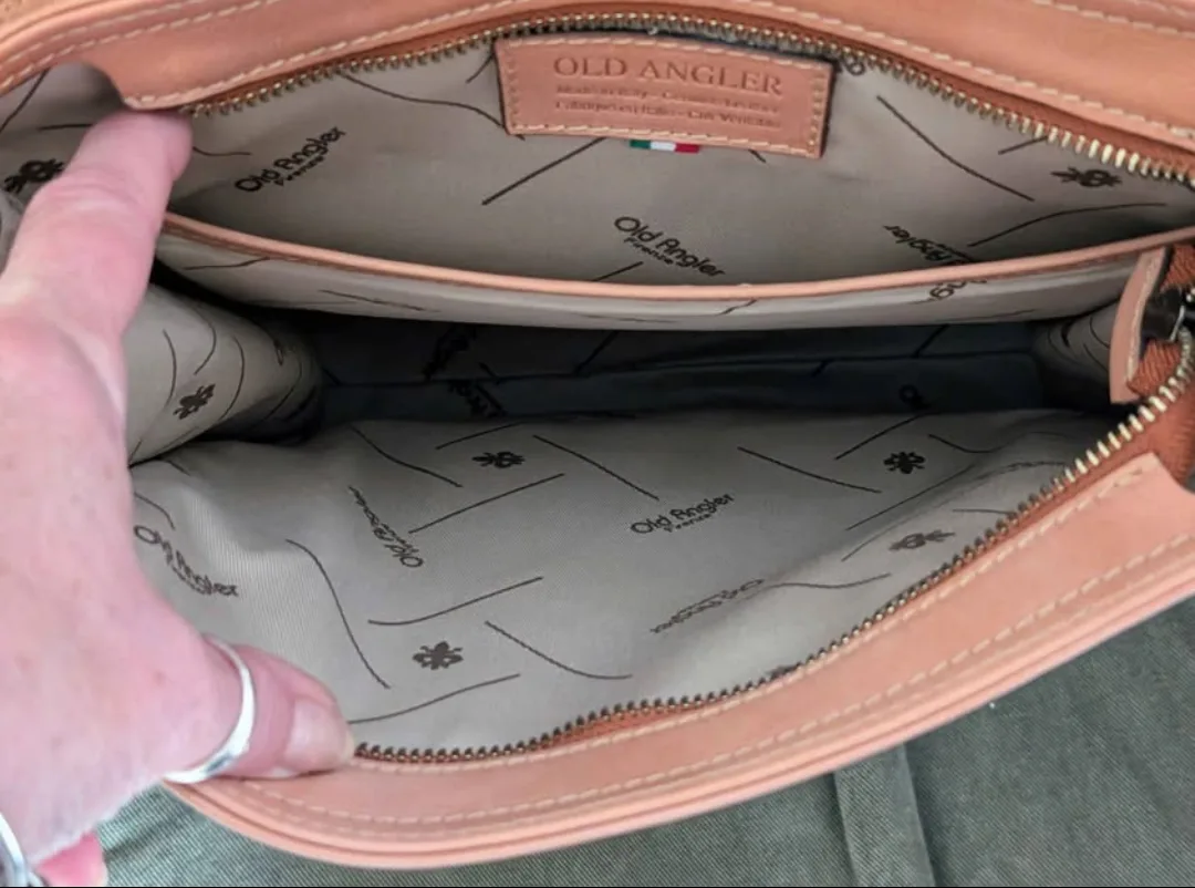 Genuine Italian Leather Backpack image indicator(4)