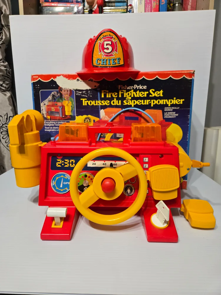 Fisher-Price Fire Fighter Set image indicator(5)
