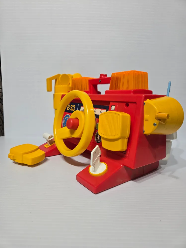 Fisher-Price Fire Fighter Set image indicator(6)