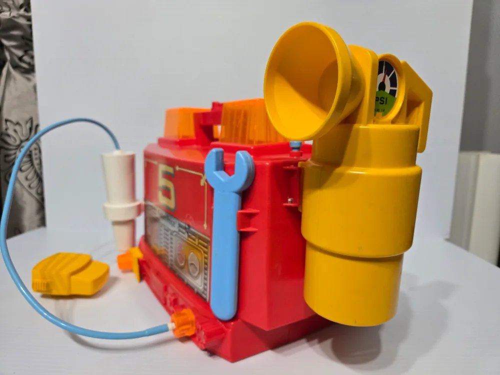 Fisher-Price Fire Fighter Set image indicator(7)