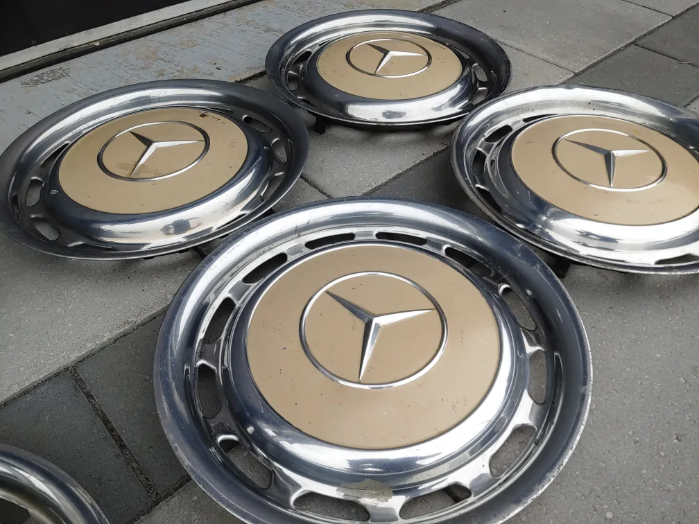 Mercedes Benz w116 hubcaps rims image indicator(5)