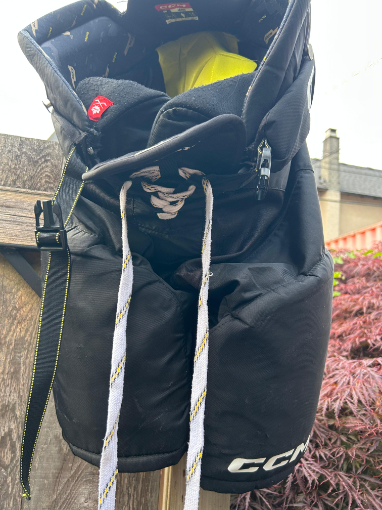 CCM Tacks Classic 88 Hockey Pants - Size Large