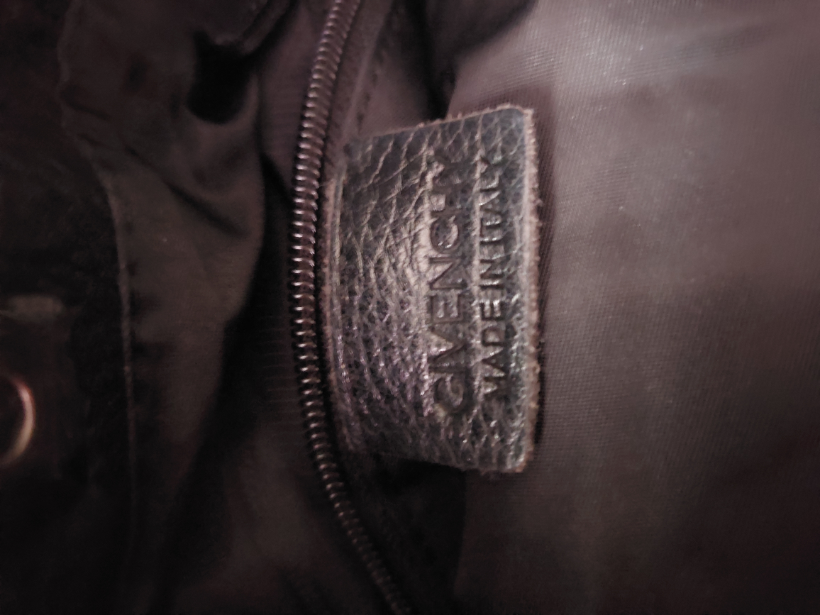 Givenchy Black Leather Shoulder Bag - photo 4