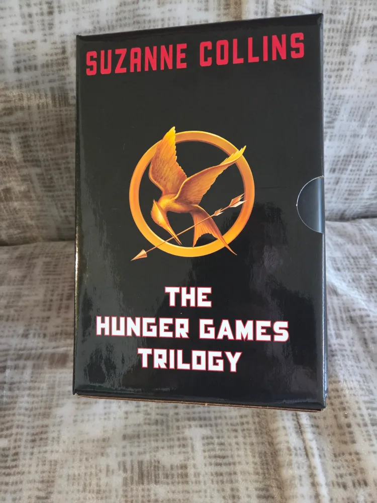The Hunger Games Trilogy Box Set by Suzanne Collins thumbnail