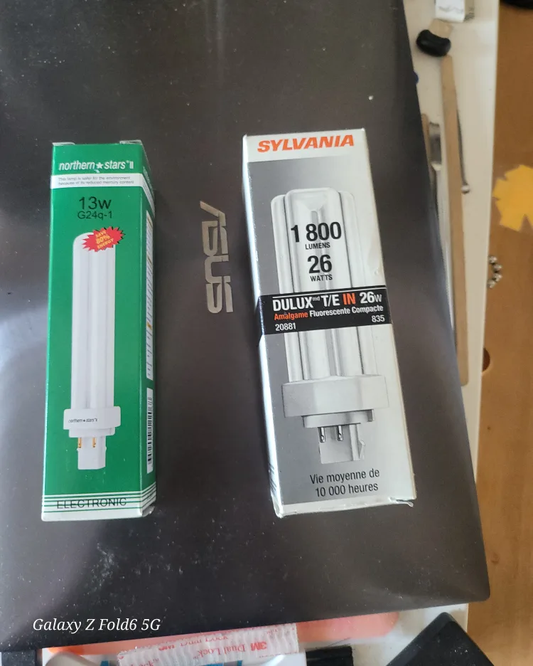 BNIB Sylvania Compact Fluorescent Light Bulbs + Mini breaker etc thumbnail