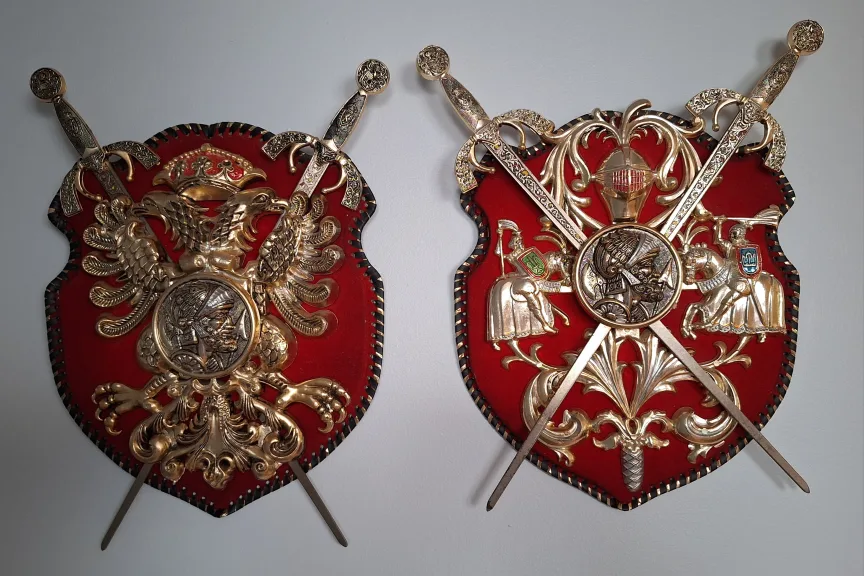Vintage Decorative Shield & Swords Coat of Arms thumbnail
