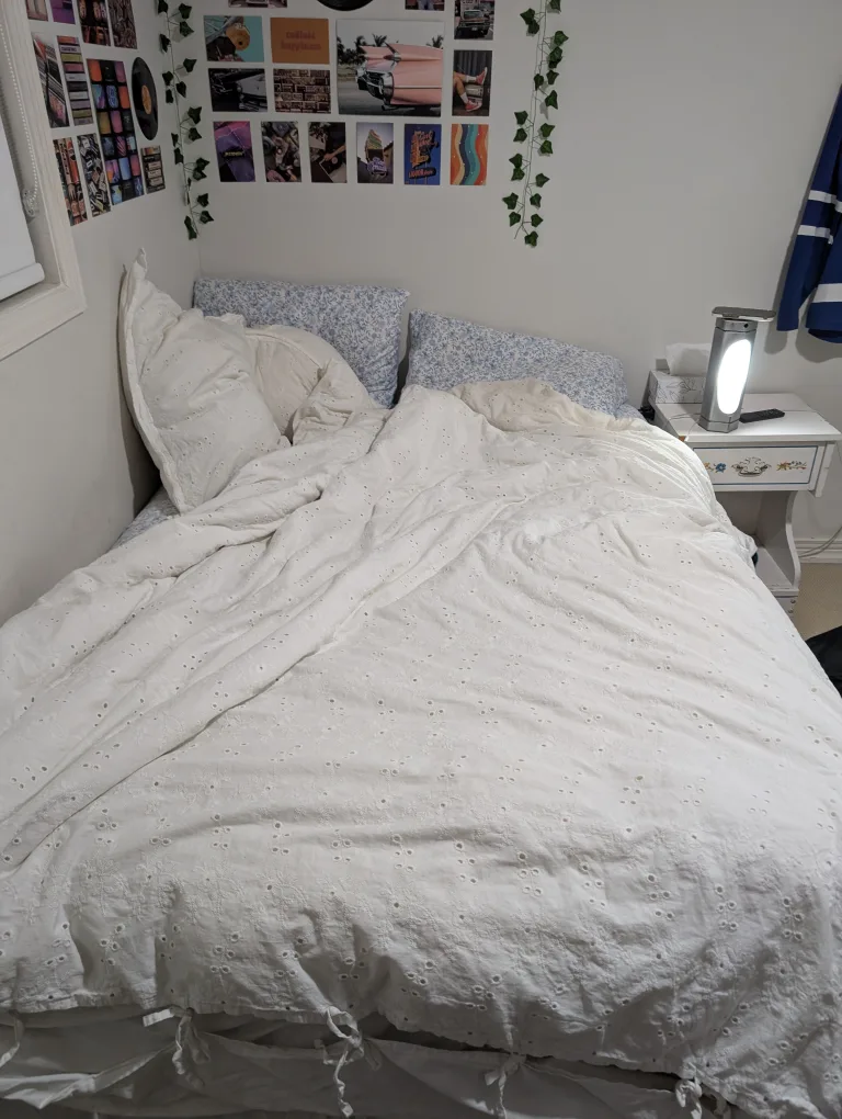 2.Double Size Beds thumbnail