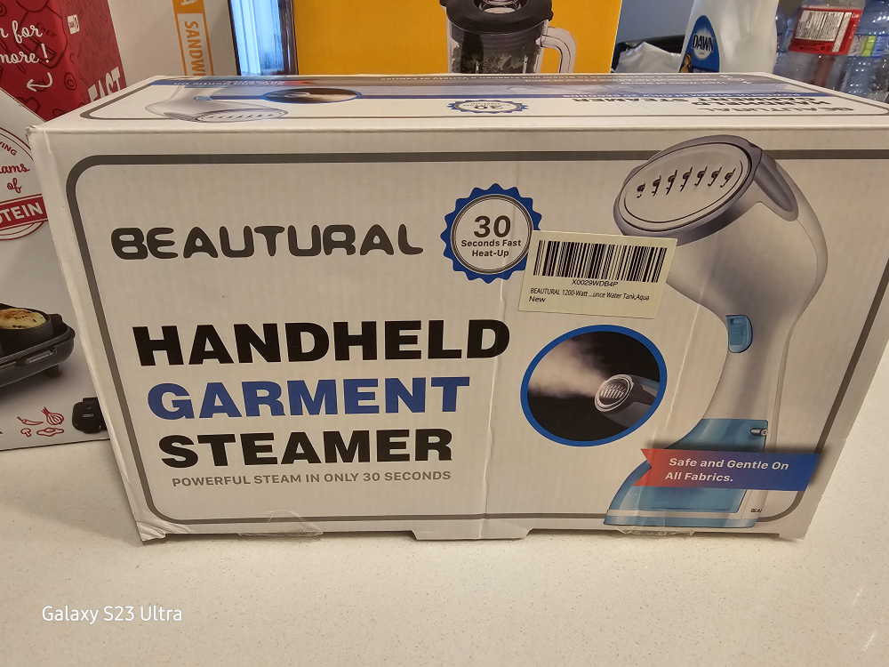 Beautural Handheld Garment Steamer + Free Egg Bite maker