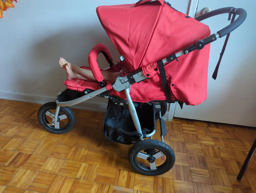 Bumbleride Red Stroller thumbnail