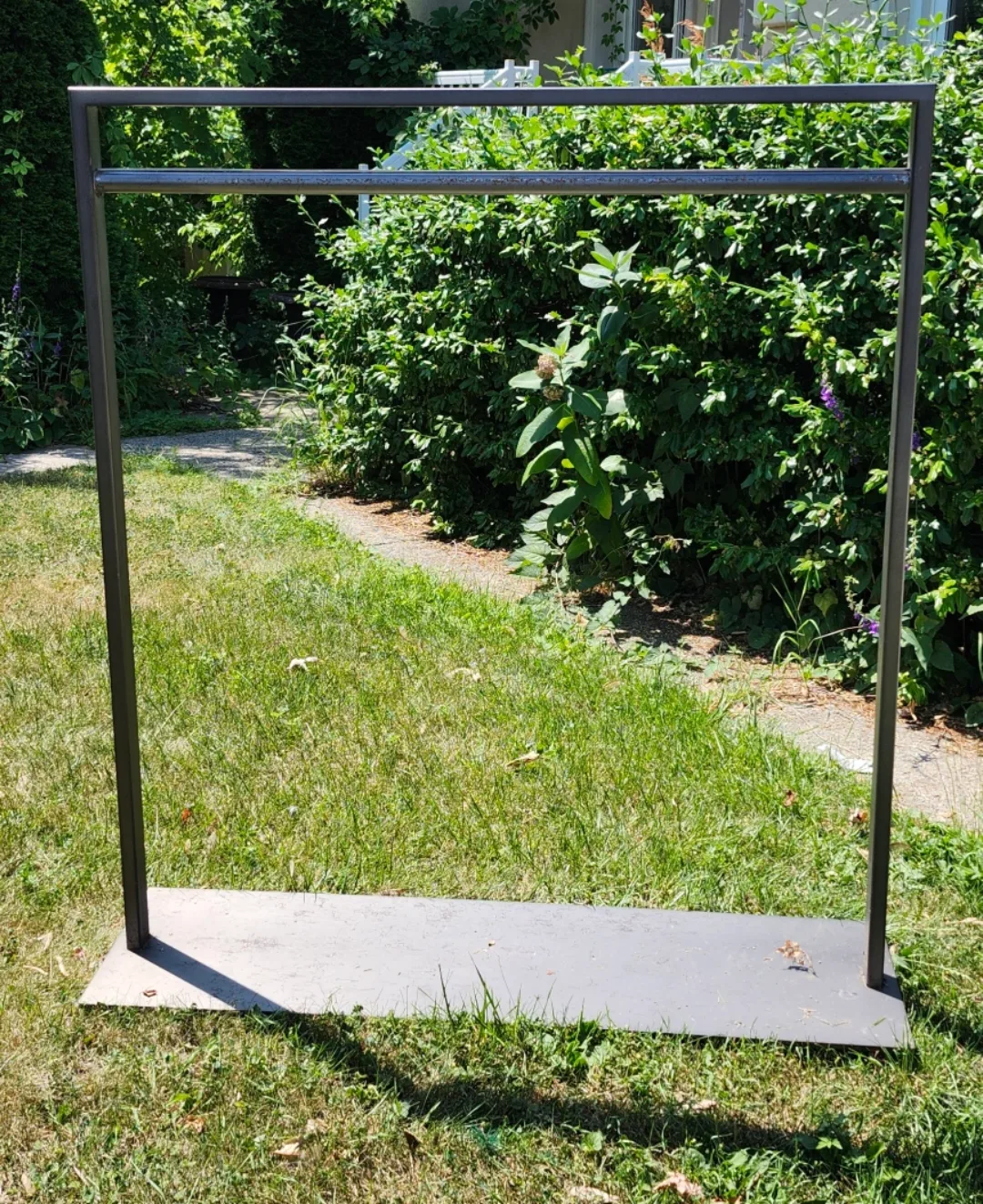 Metal Clothing Rack - Great Condition thumbnail