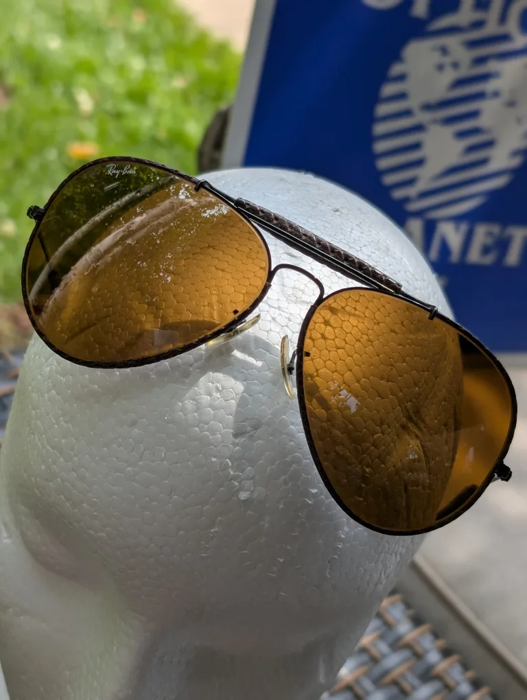 Vintage Ray-Ban Aviator Sunglasses. Leather. Photochromatic.Rare thumbnail