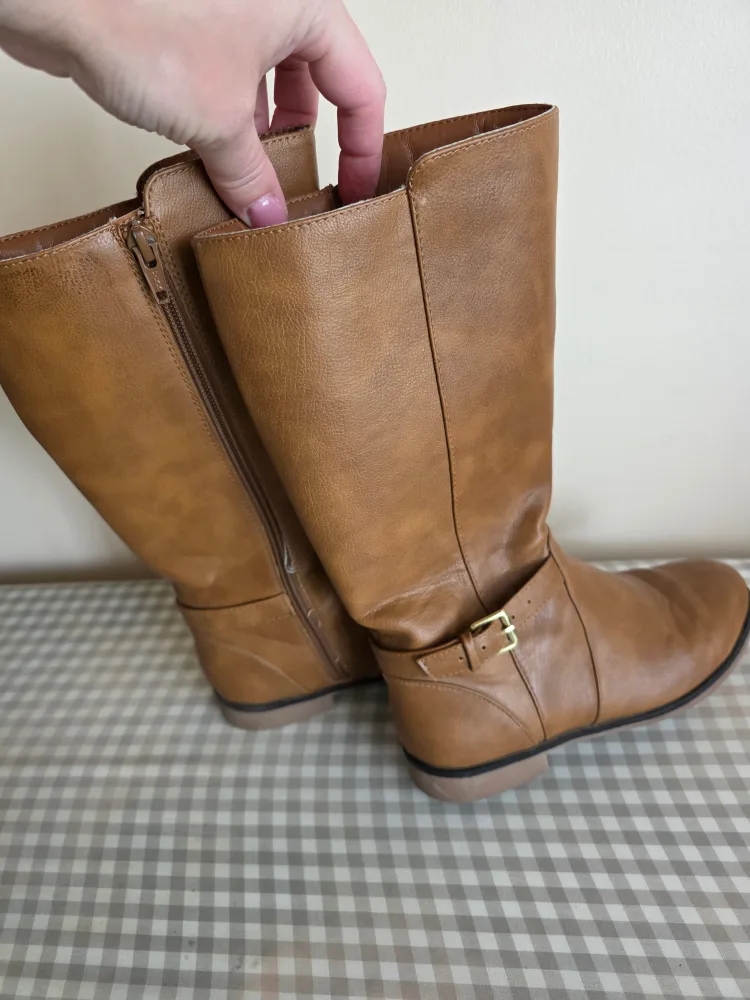 Girls' Brown Boots - Size 3 thumbnail