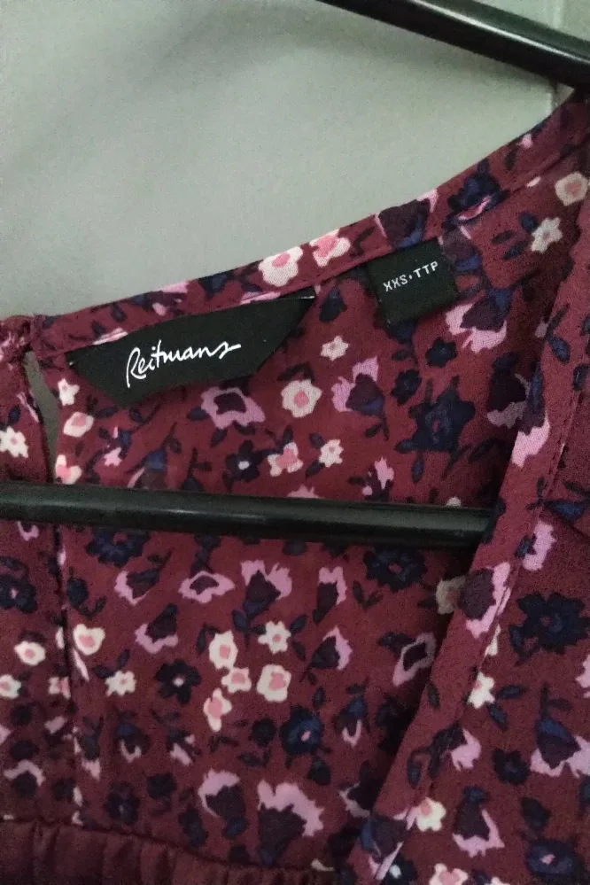 Reitmans XXS Floral Dress/Fits like small image indicator(2)