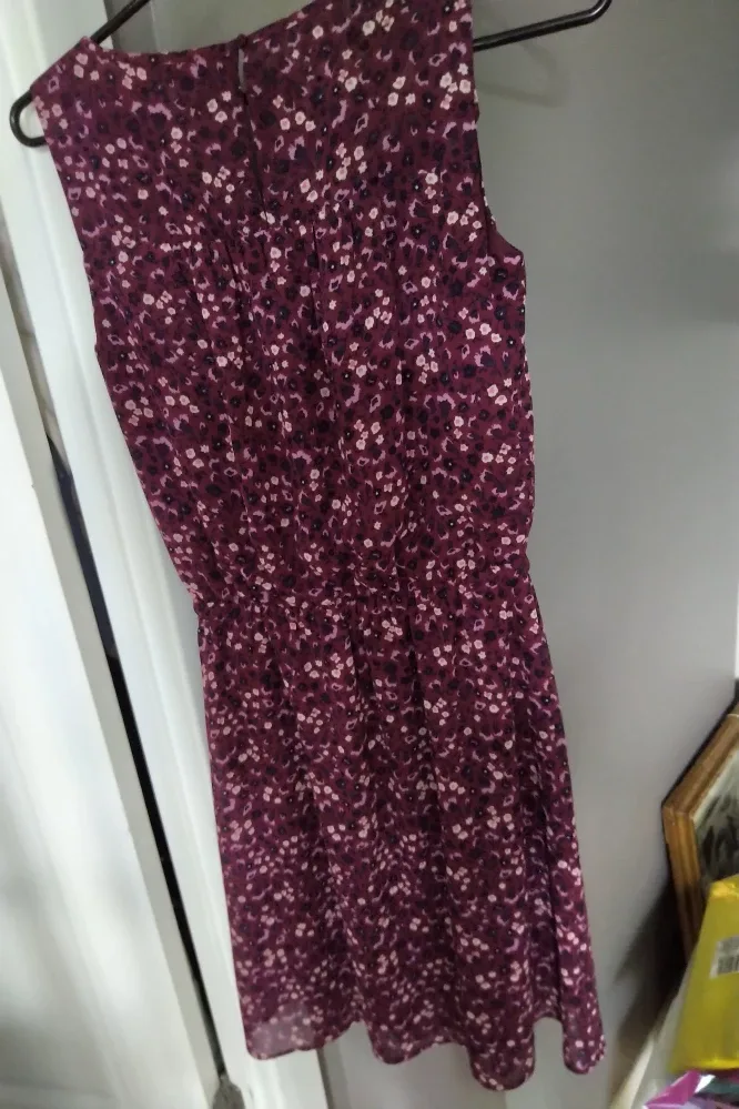 Reitmans XXS Floral Dress/Fits like small image indicator(7)