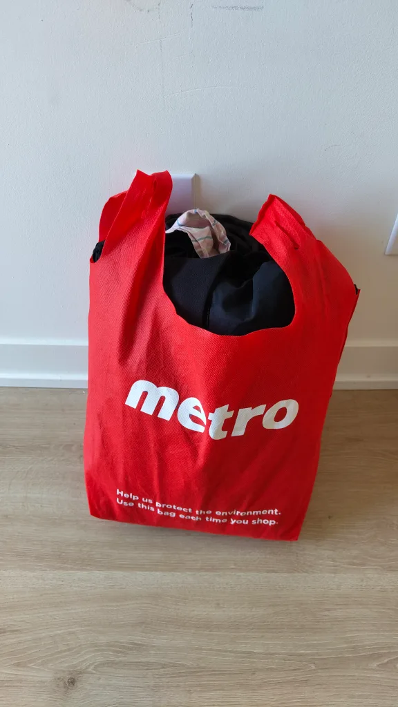 Bundle of Women’s Pants, Skirts & Shorts – Sizes S/M🇨🇦🧡 image indicator(3)