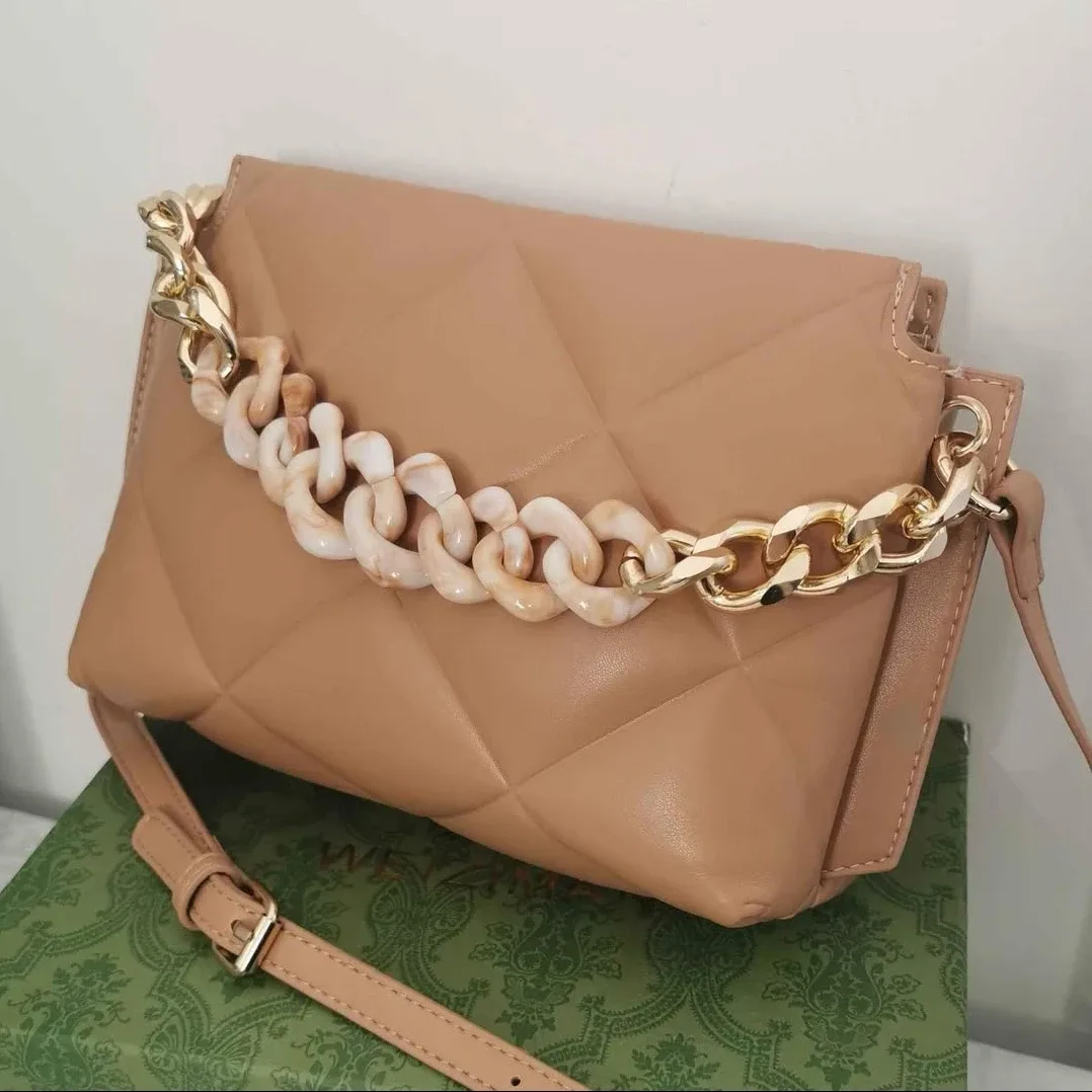 Brand New Quilted Leather Shoulder Bag thumbnail