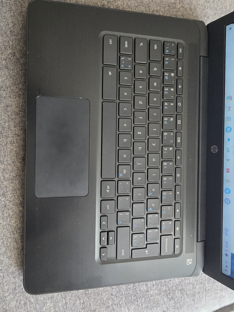 HP Chromebook - Black Laptop - photo 2