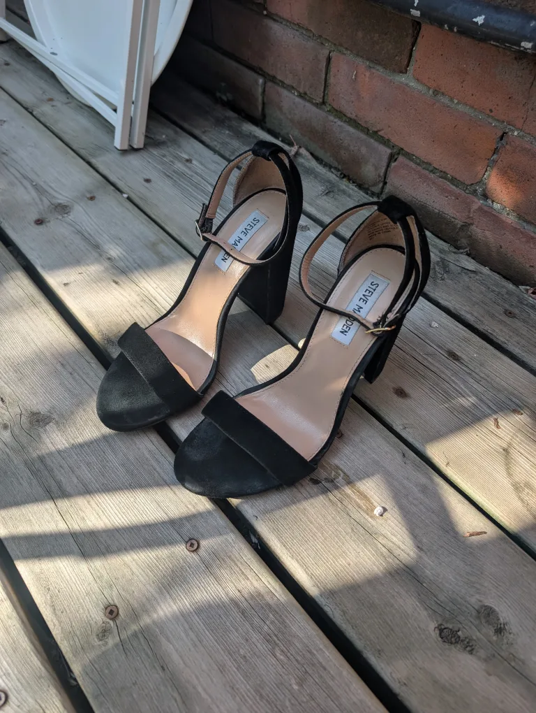 FREE | Steve Madden Heels (Used) thumbnail