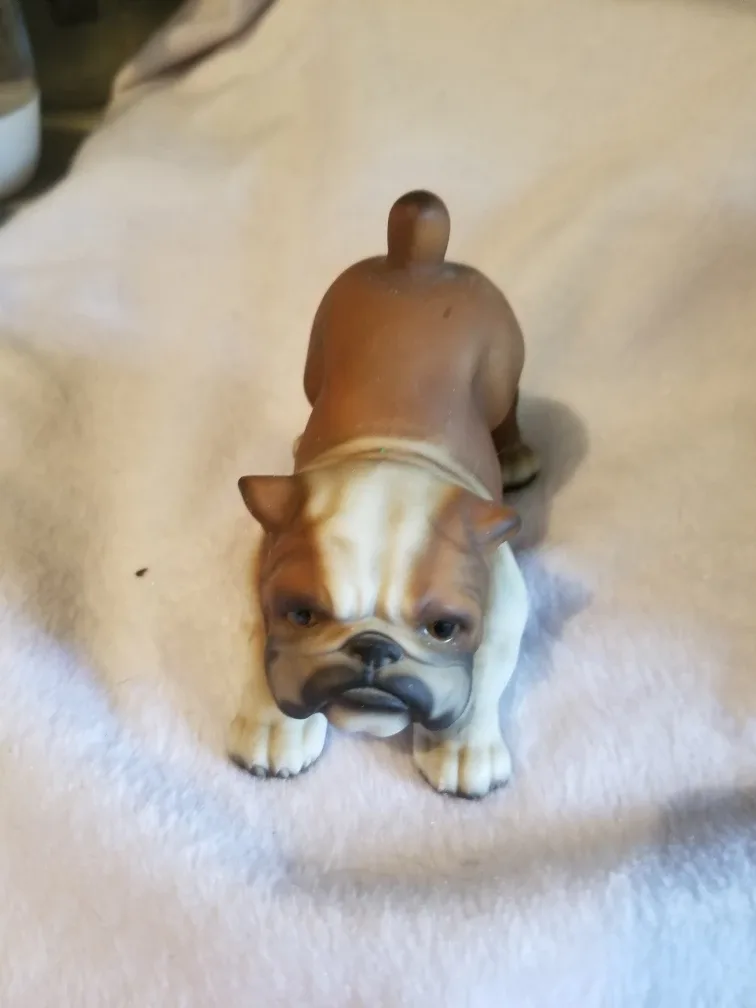 Bulldog Figurine thumbnail