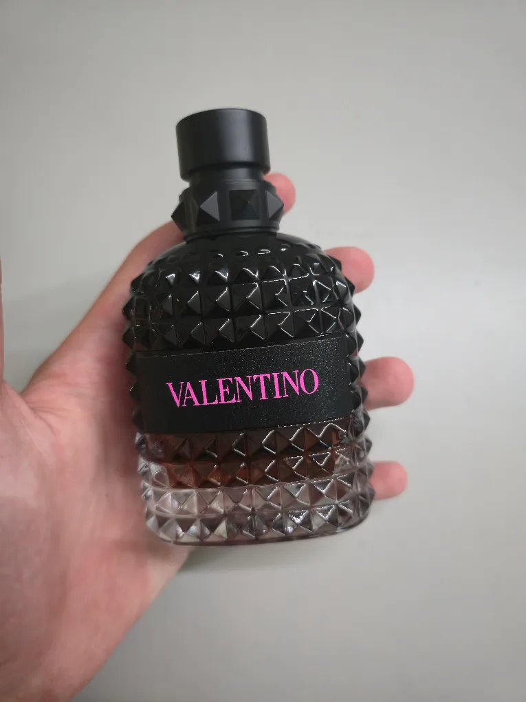 Valentino Uomo Born In Roma Eau de Toilette thumbnail