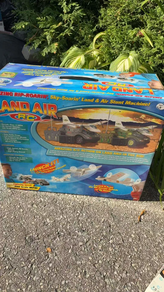 Land Air RC Sky-Soarin' Stunt Machine thumbnail