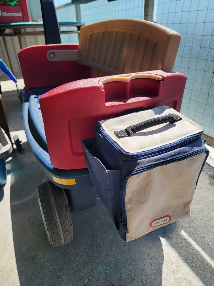 Little Tikes Wagon with Cooler image indicator(3)
