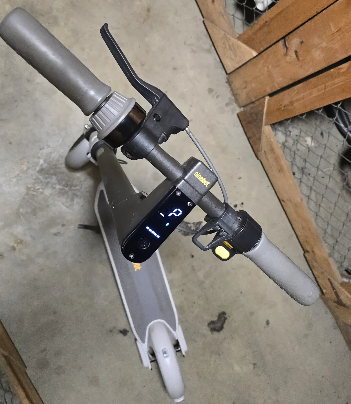 Ninebot Electric Scooter thumbnail