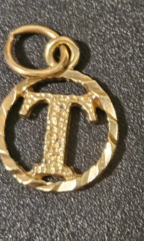 10KT Gold Letter "T" Charm Pendant thumbnail