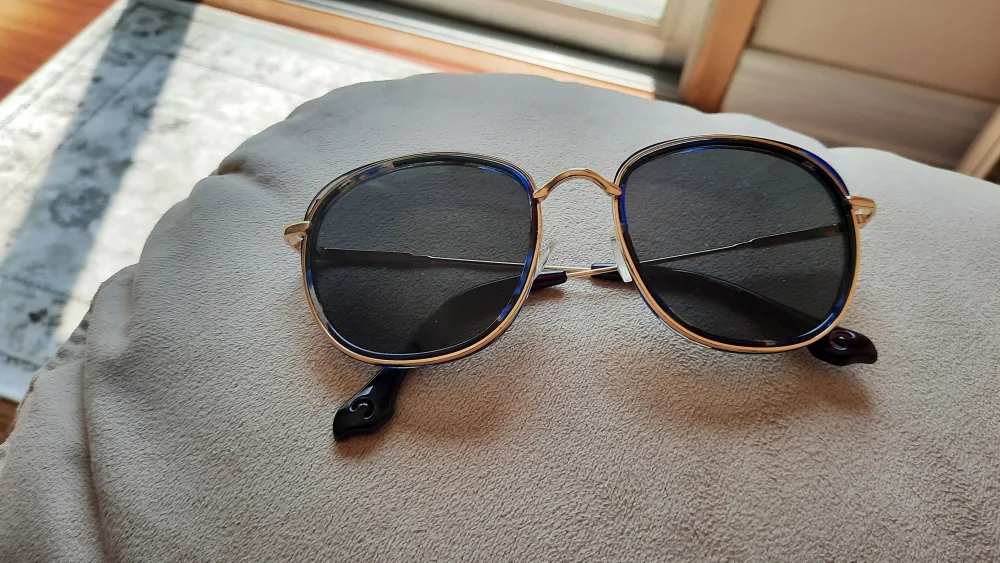 Sunglasses-Unisex thumbnail