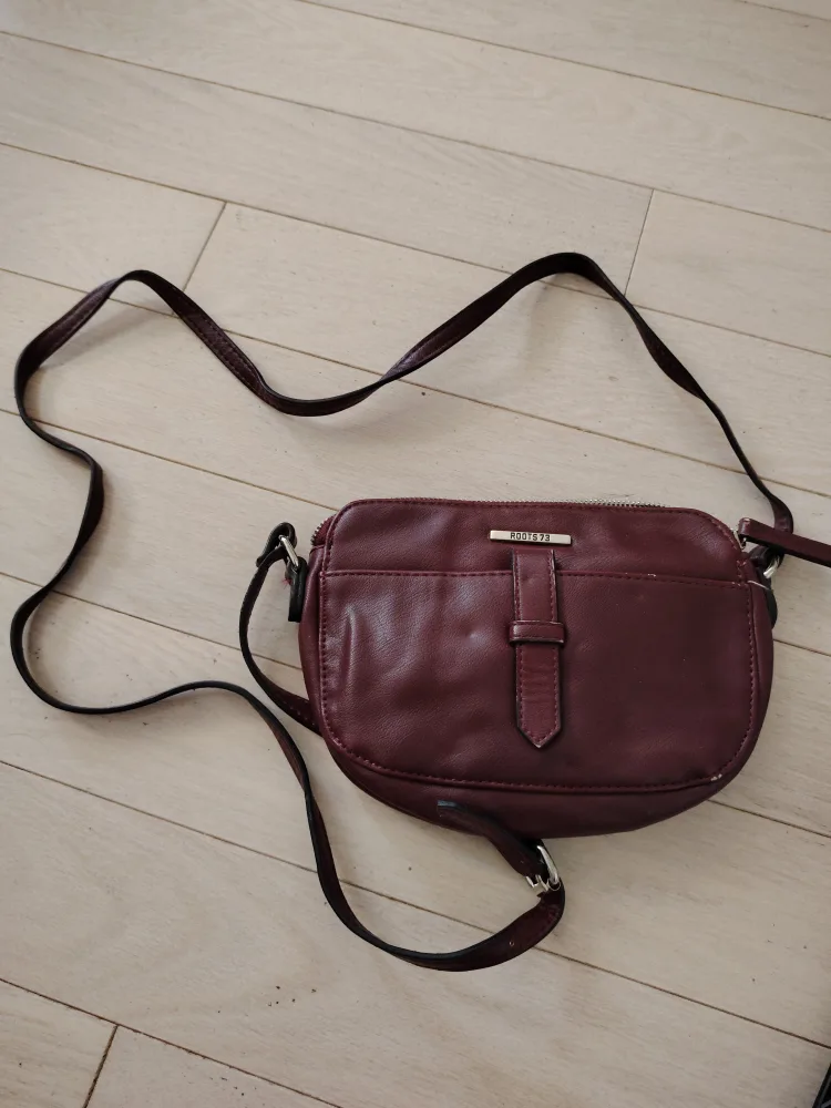 Roots 73 Burgundy Crossbody Bag image indicator(2)