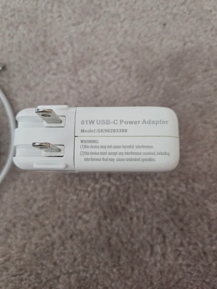 61W USB-C Power Adapter - SK90203300 🇨🇦 image indicator(2)
