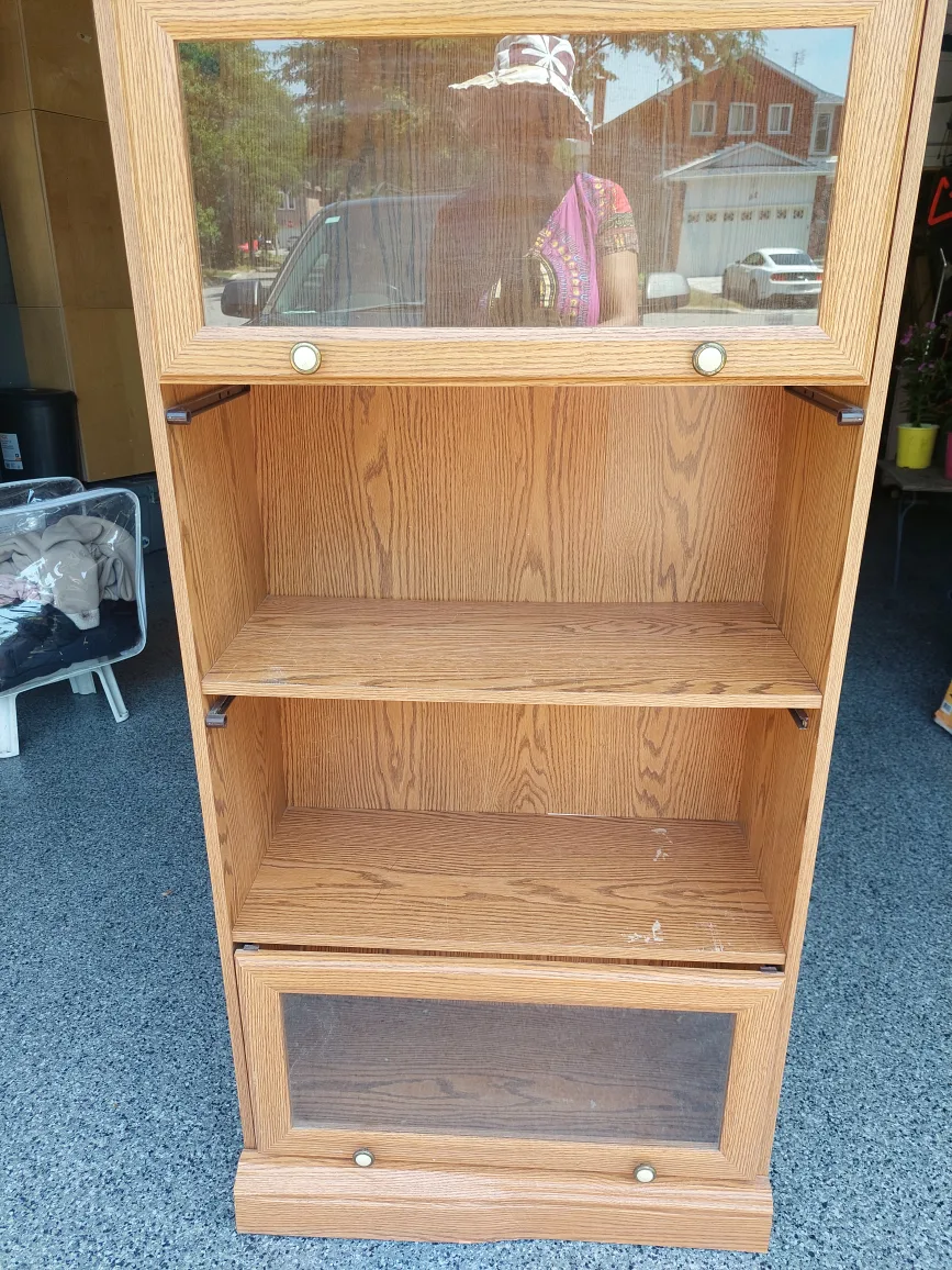 Oak Bookcase with Glass Doors image indicator(5)