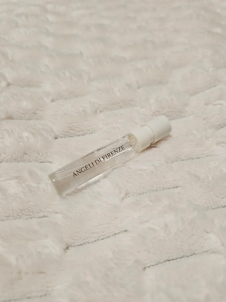 Santa Maria Novella Perfume Samples, 2ml each image indicator(8)