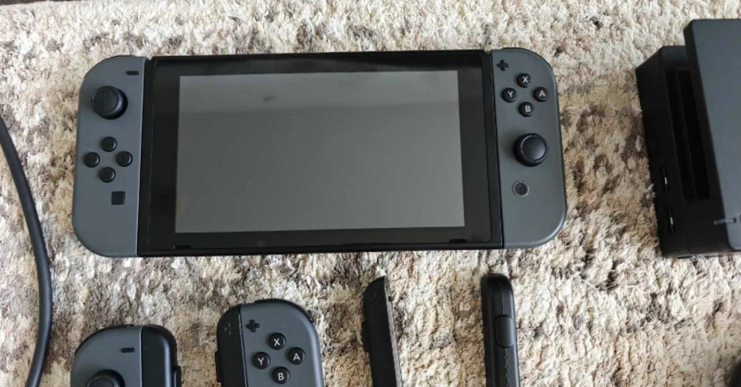 Nintendo Switch Bundle (Version 2) (like new, barely used) image indicator(3)