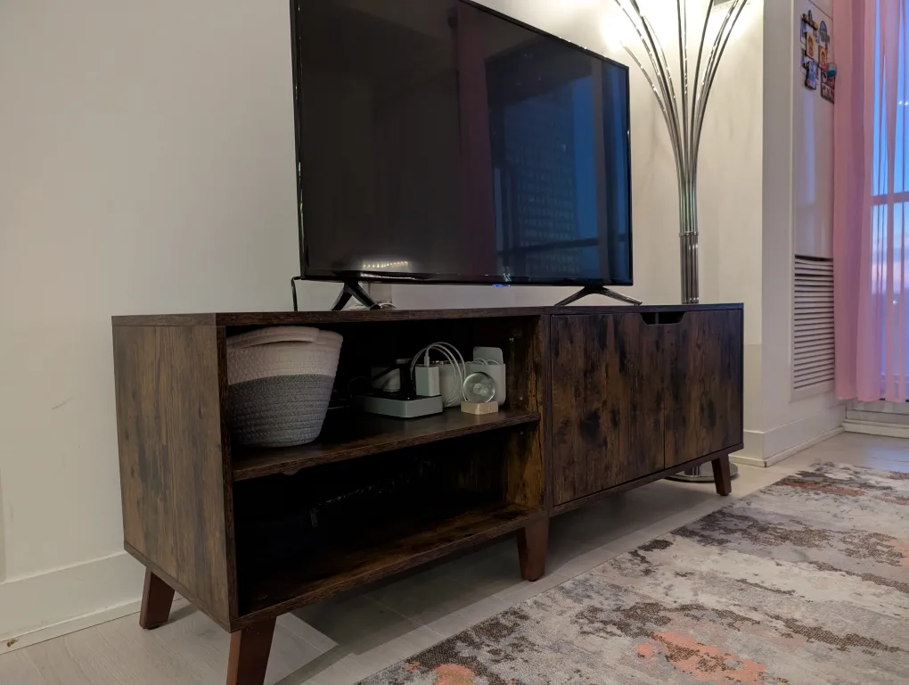 Rustic Brown TV Stand / Media Console – Excellent Condition! thumbnail