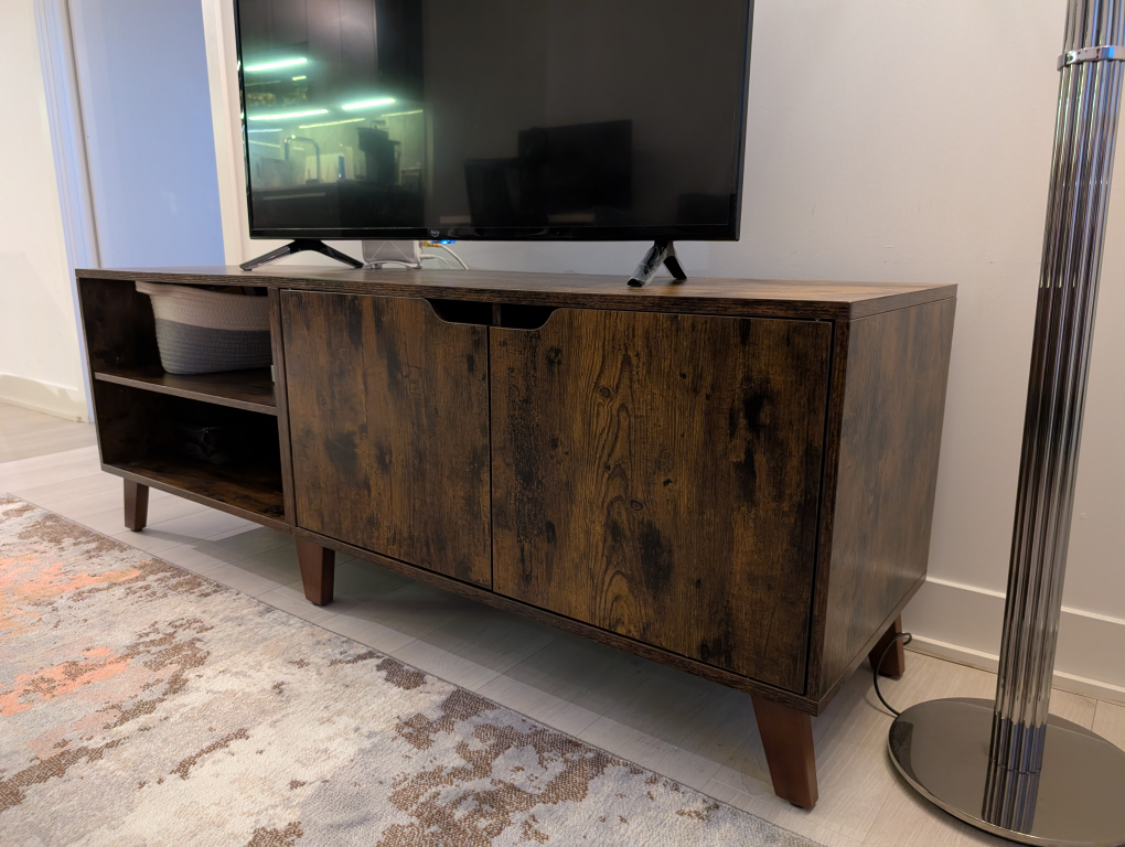 Rustic Brown TV Stand / Media Console – Excellent Condition! - photo 2