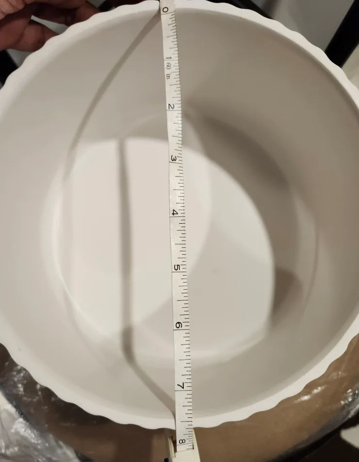 White Ceramic Ribbed Planter image indicator(6)