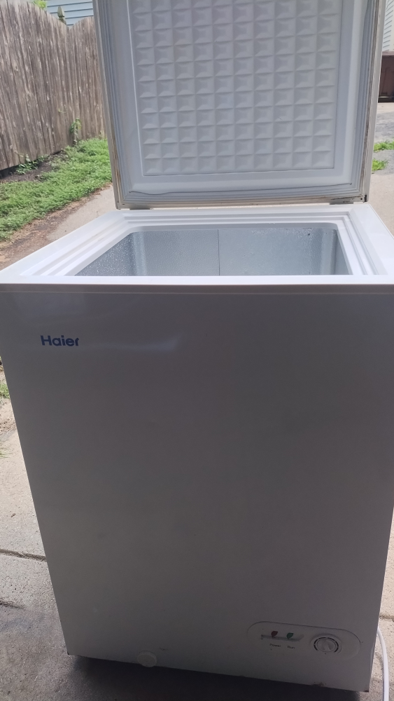 Haier Chest Freezer - White - photo 2