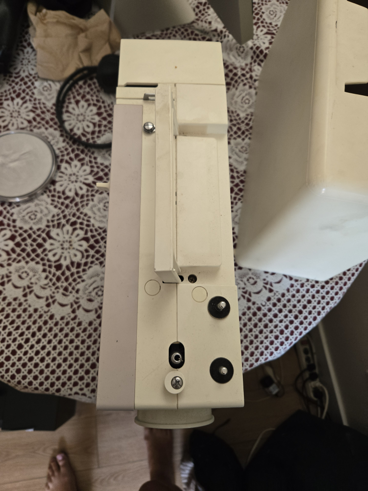Pfaff Hobby 740 Sewing Machine please read discription - photo 4