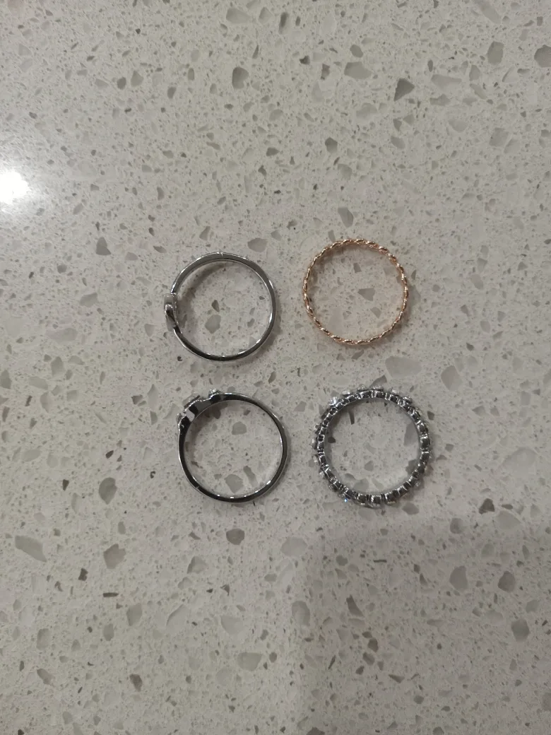 Set of 4 Assorted Rings thumbnail