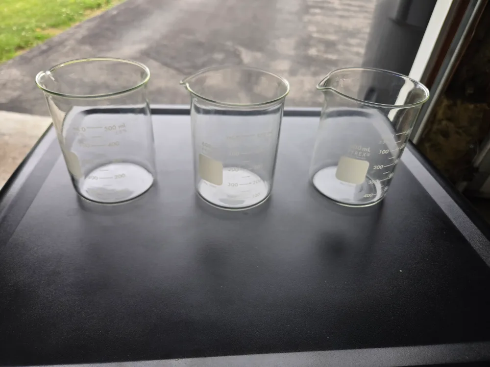 Pyrex Beakers - 500ml, 600ml, 100ml thumbnail