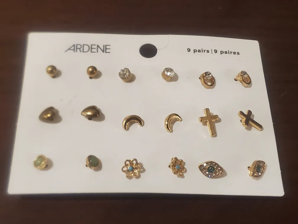 New Fashion Earrings thumbnail