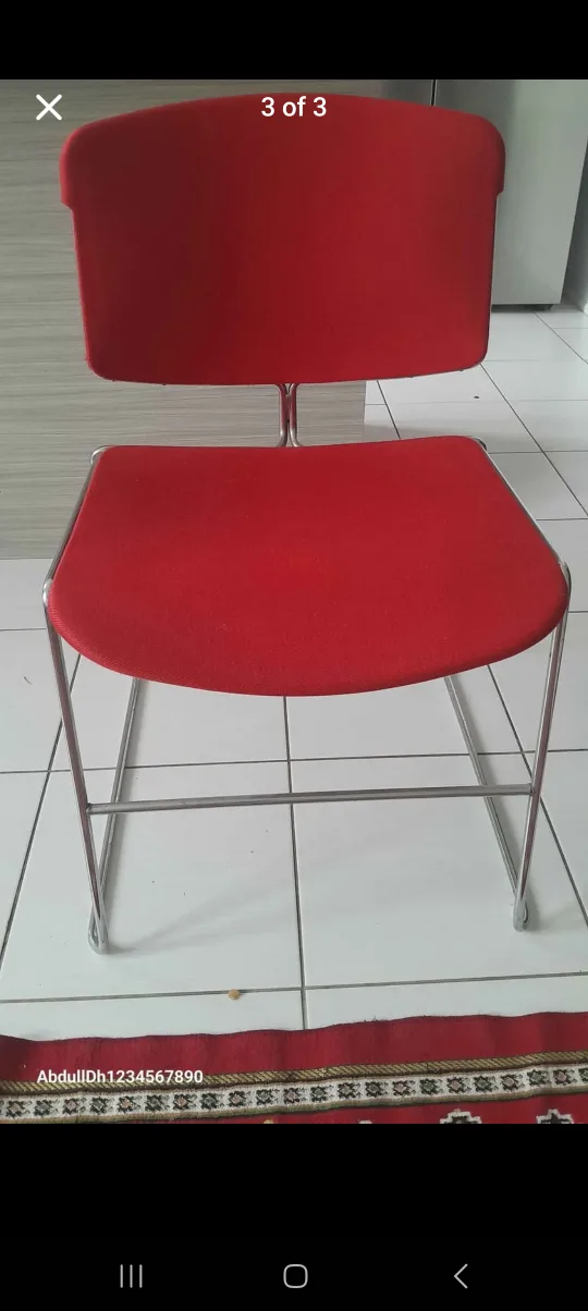 Beautiful red chairs, 5 pieces, excellent quali thumbnail