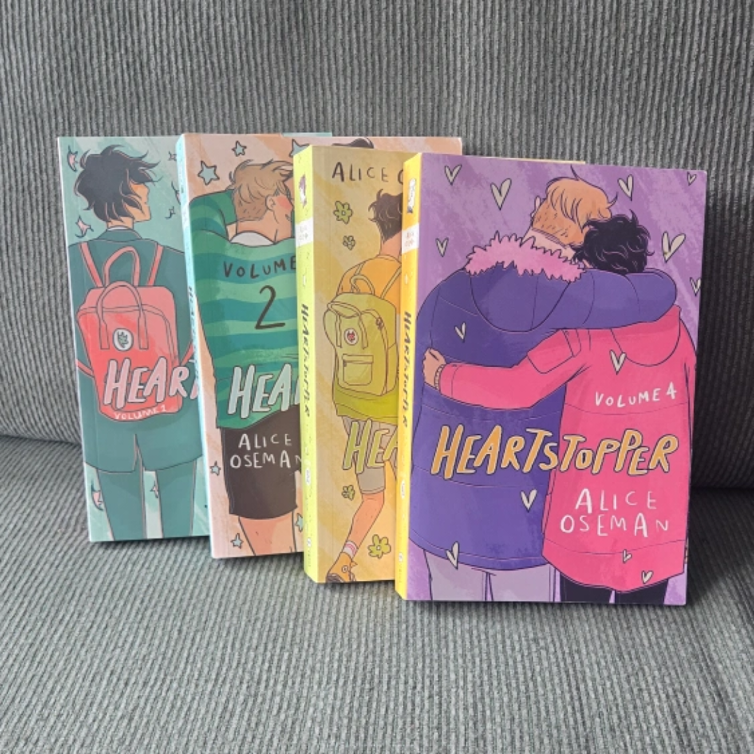 Heartstopper Volumes 1-4 - photo 5