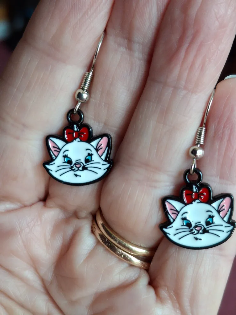 Disney Marie Cat Earrings thumbnail