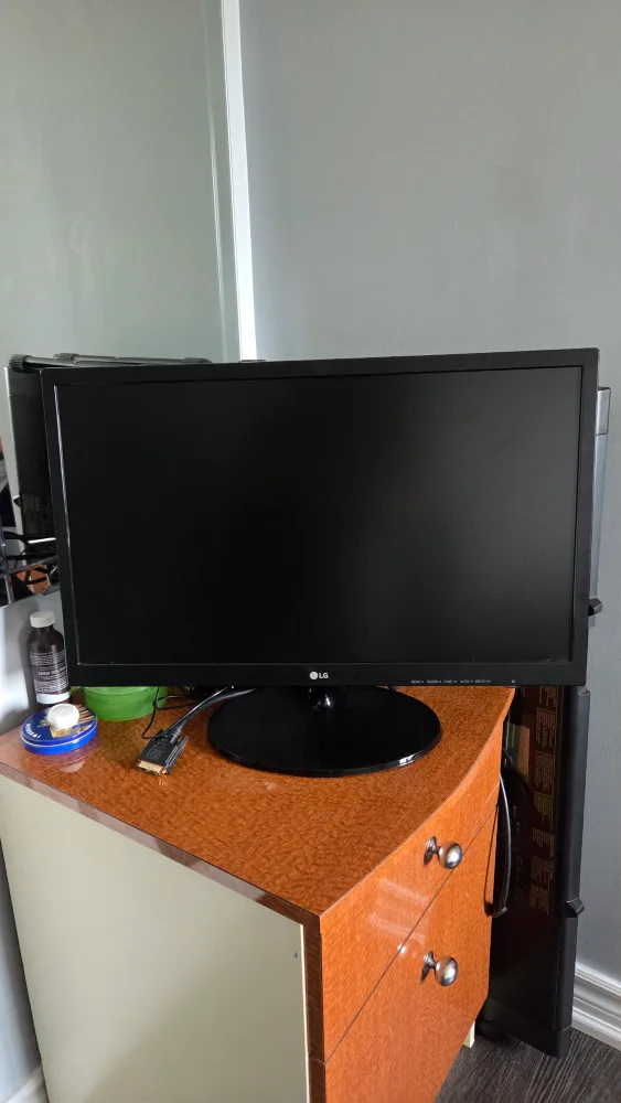 LG 23" Monitor thumbnail