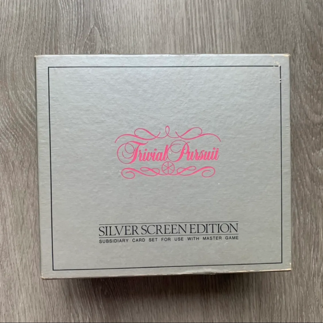 Vintage Trivial Pursuit game image indicator(5)